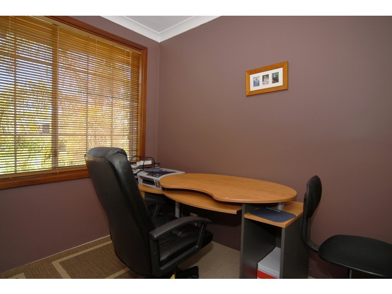 72 Riley Rd, Kardinya WA 6163