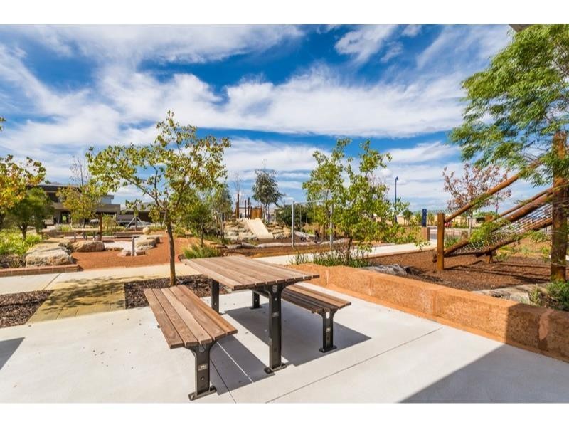 8 Syon Way, Piara Waters WA 6112