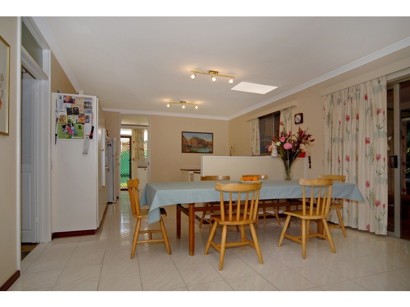 13 Ralston Rd, Kardinya WA 6163