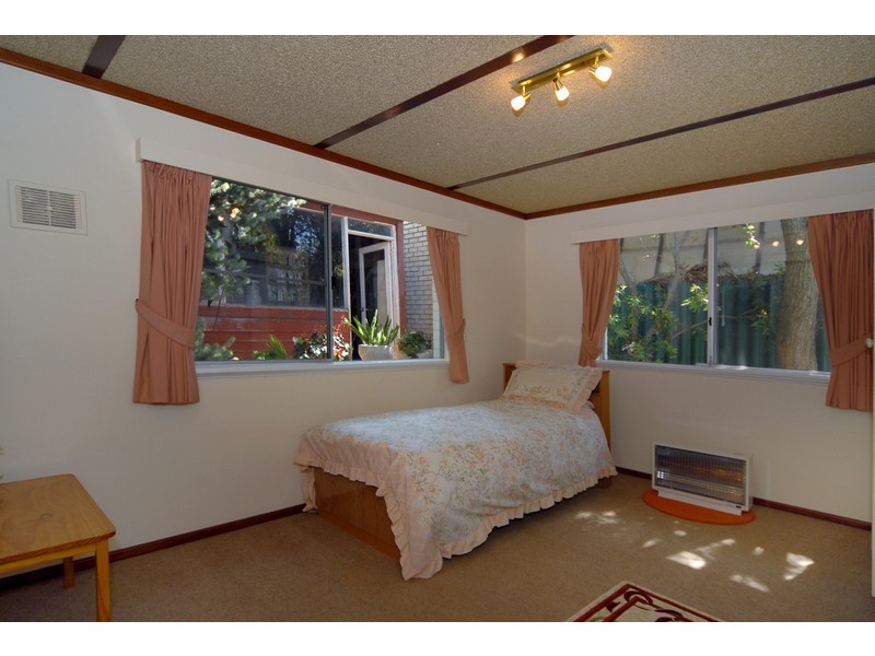 13 Ralston Rd, Kardinya WA 6163