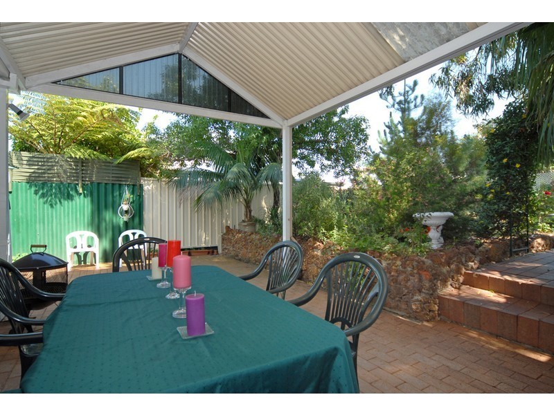 13 Ralston Rd, Kardinya WA 6163