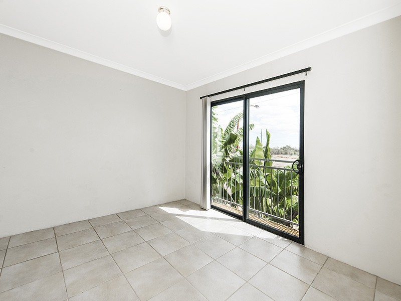 6/1 Hogarth Street, Cannington WA 6107