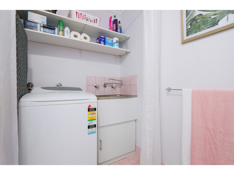 13/11-15 Petterson, Samson WA 6163