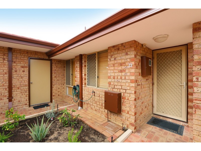 13/11-15 Petterson, Samson WA 6163