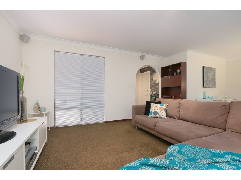 4 Christensen Street, Kardinya WA 6163