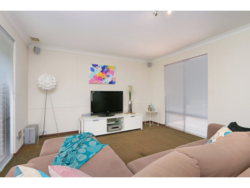 4 Christensen Street, Kardinya WA 6163