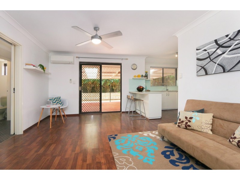 4 Christensen Street, Kardinya WA 6163