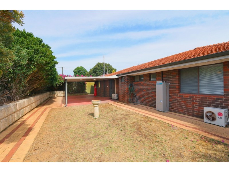 4 Christensen Street, Kardinya WA 6163