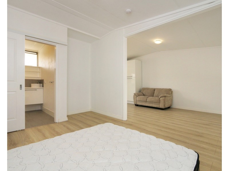 33/318 Canning Highway, Bicton WA 6157