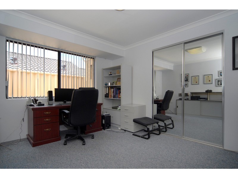 18 Antill Street, Willagee WA 6156