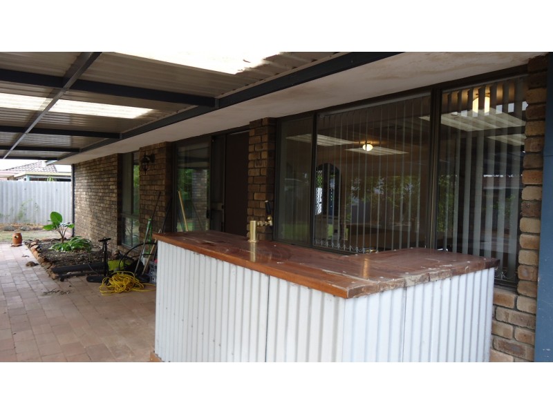 28 Kingsford Way, Huntingdale WA 6110