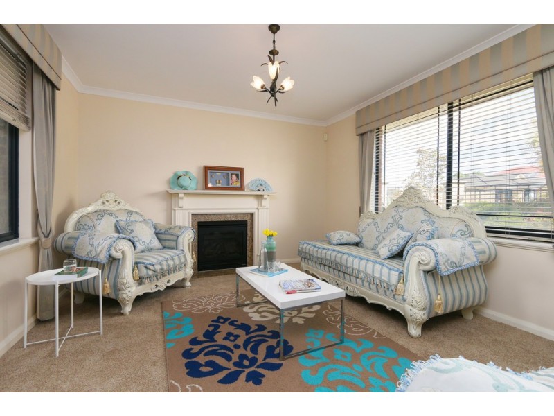 41 Friarbird Terrace, Beeliar WA 6164