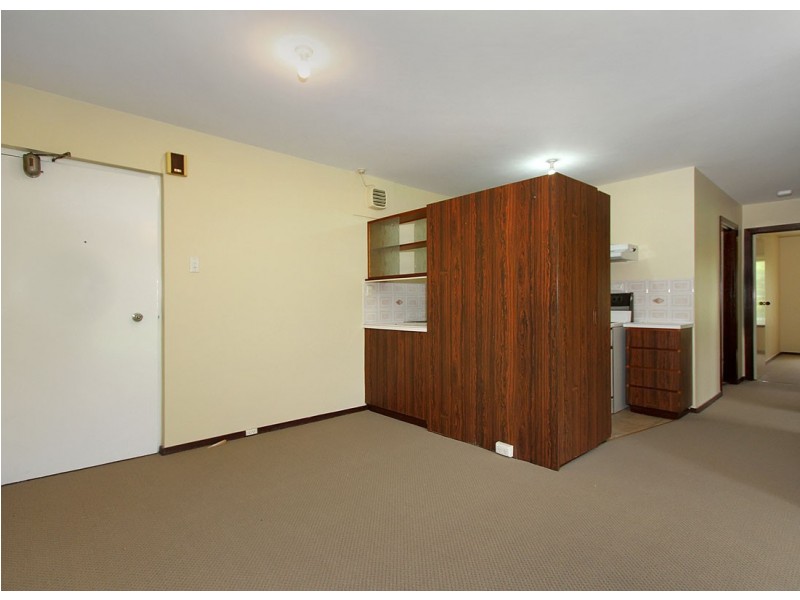 7/9 Clydesdale Street, Como WA 6152