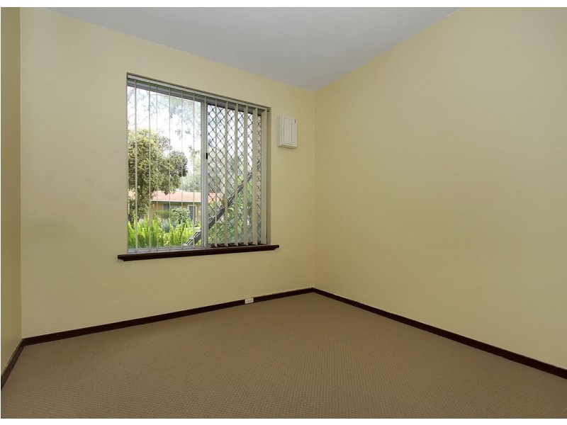 7/9 Clydesdale Street, Como WA 6152