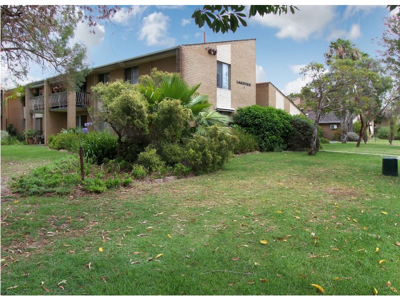 7/9 Clydesdale Street, Como WA 6152