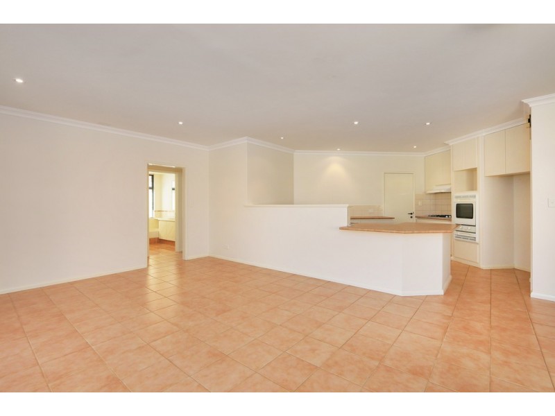 10A Colebatch Hill, Kardinya WA 6163