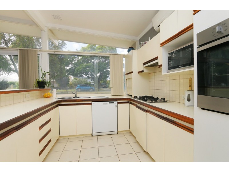 12 Peter Street, Attadale WA 6156