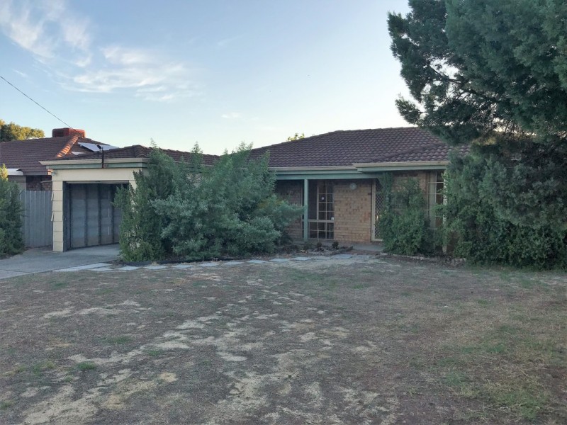 36 Broadwater Gardens, South Lake WA 6164