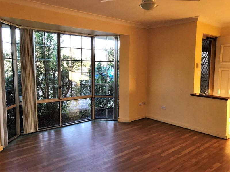 36 Broadwater Gardens, South Lake WA 6164