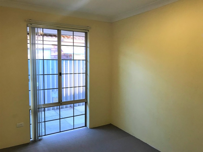 36 Broadwater Gardens, South Lake WA 6164