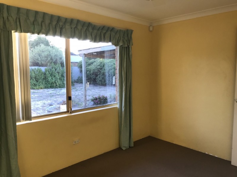 36 Broadwater Gardens, South Lake WA 6164