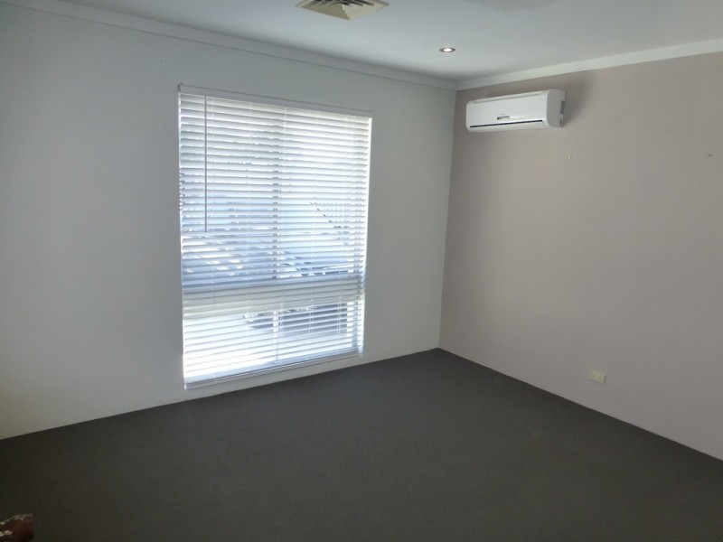 6 Derinton Way, Hamilton Hill WA 6163