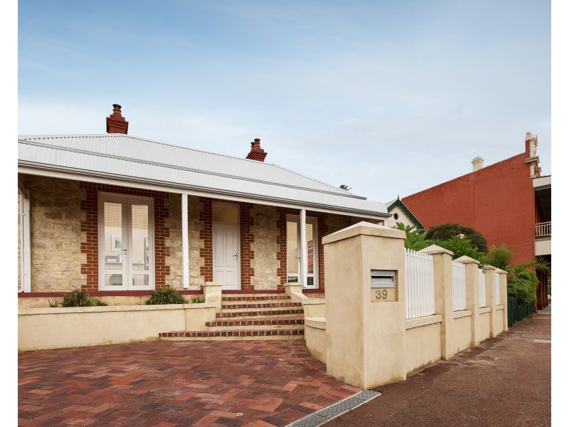 39 Canning Highway, East Fremantle WA 6158