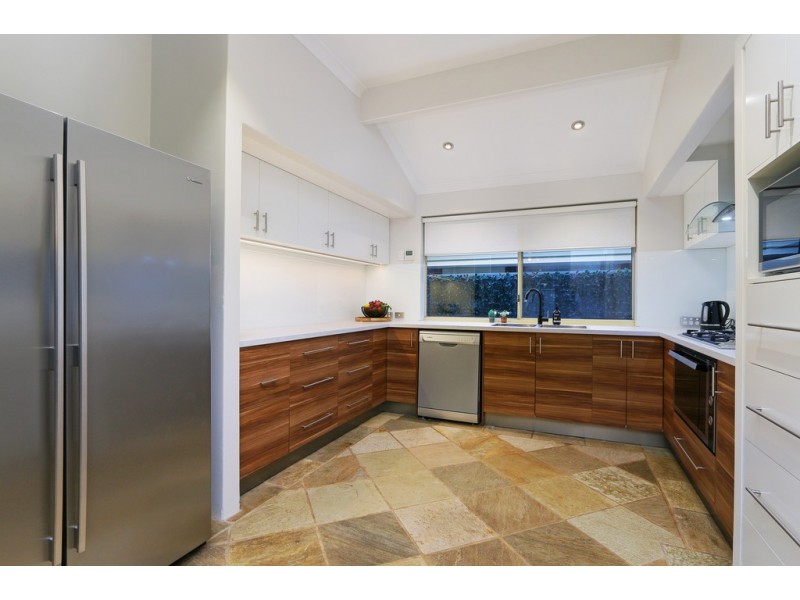 5 Constitution Gardens, Bibra Lake WA 6163