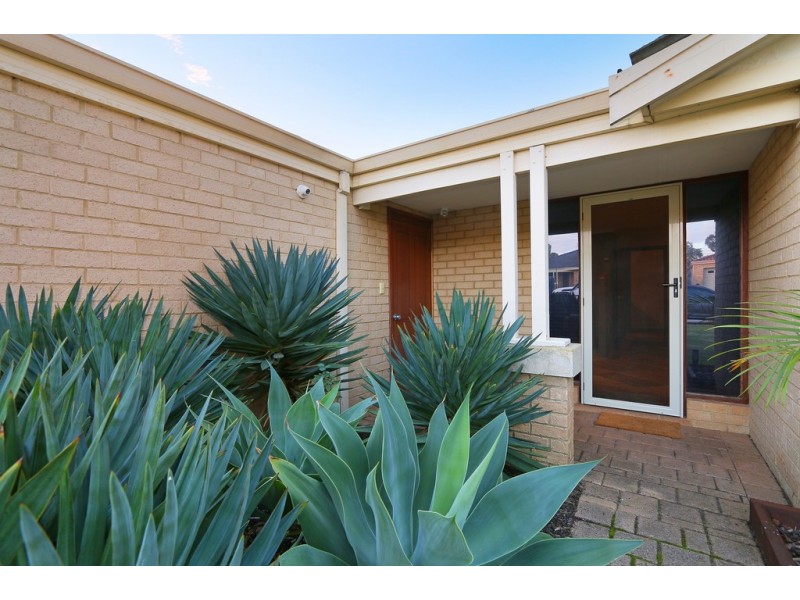 5 Constitution Gardens, Bibra Lake WA 6163