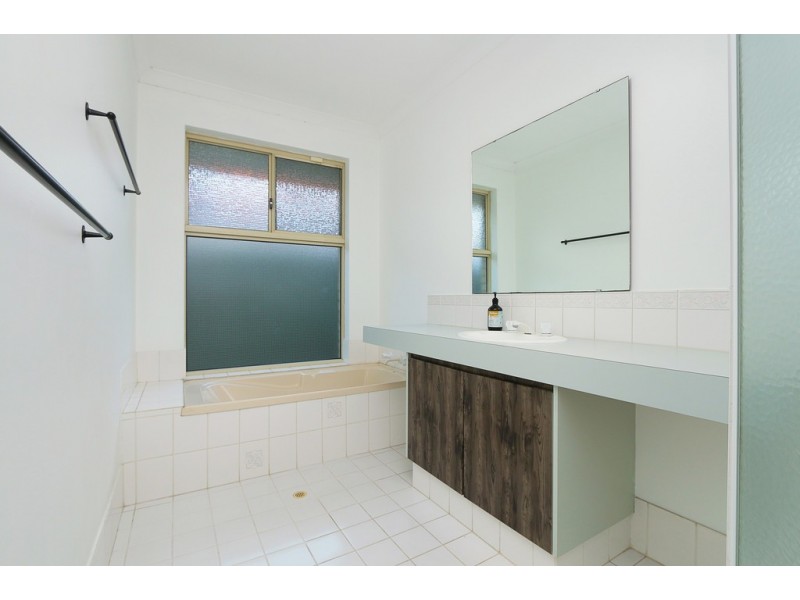 5 Constitution Gardens, Bibra Lake WA 6163