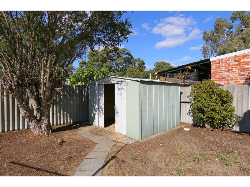12B Ochiltree Way, Kardinya WA 6163