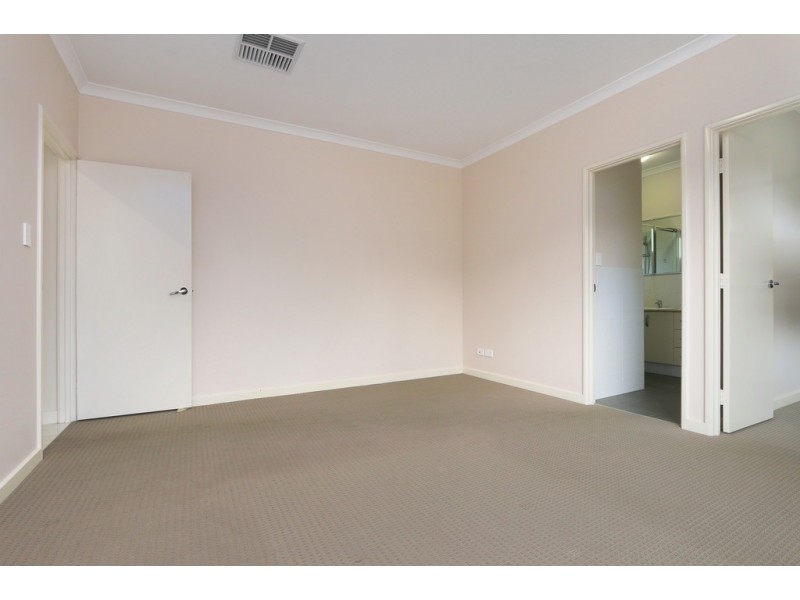 2/46 Gurney Road, Spearwood WA 6163