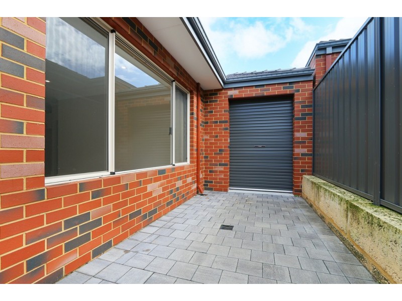 2/46 Gurney Road, Spearwood WA 6163