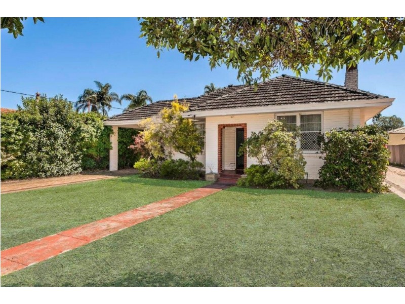 8 Parsons Ave, Manning WA 6152