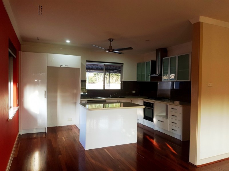 10 Graham St, Spearwood WA 6163