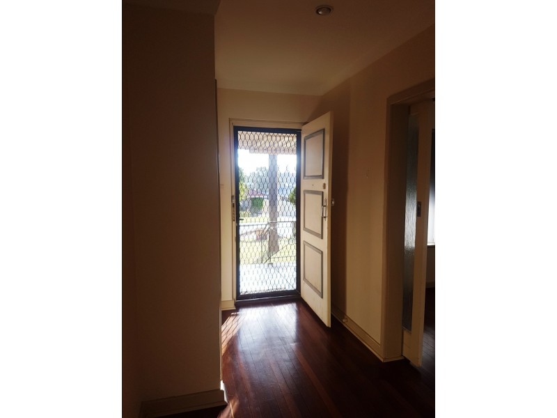 10 Graham St, Spearwood WA 6163