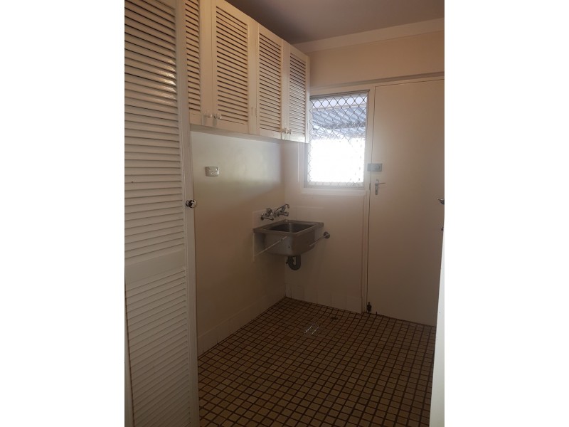 10 Graham St, Spearwood WA 6163