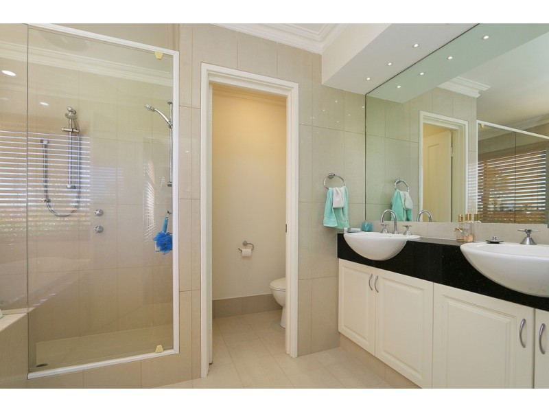 2 Tremont Gardens, Canning Vale WA 6155