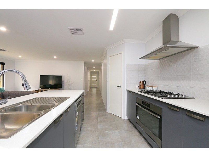 3 Shallcross Street, Yangebup WA 6164