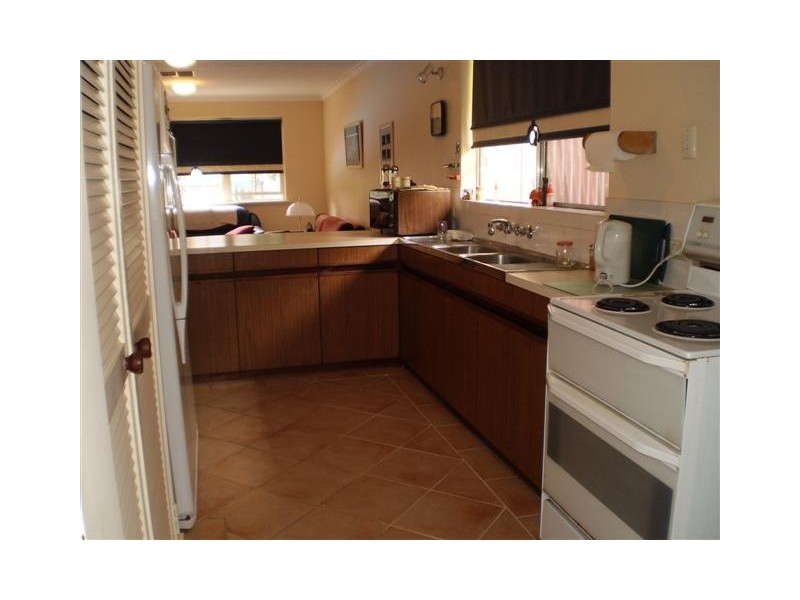 10 Walker Court, Kardinya WA 6163