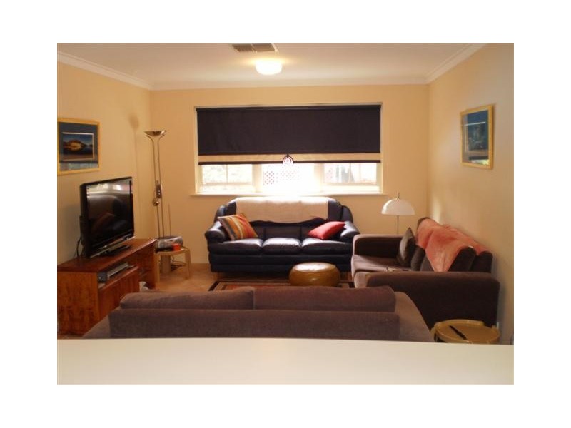 10 Walker Court, Kardinya WA 6163