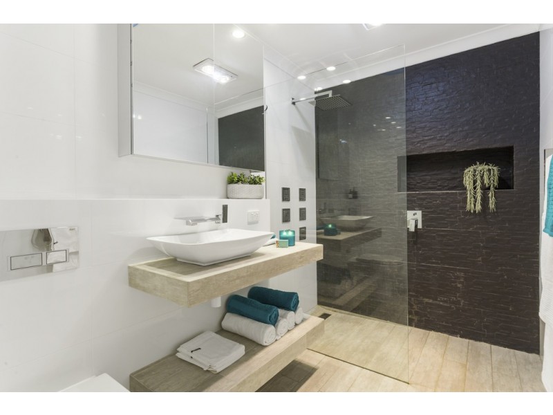 10 Strode Avenue, Hamilton Hill WA 6163