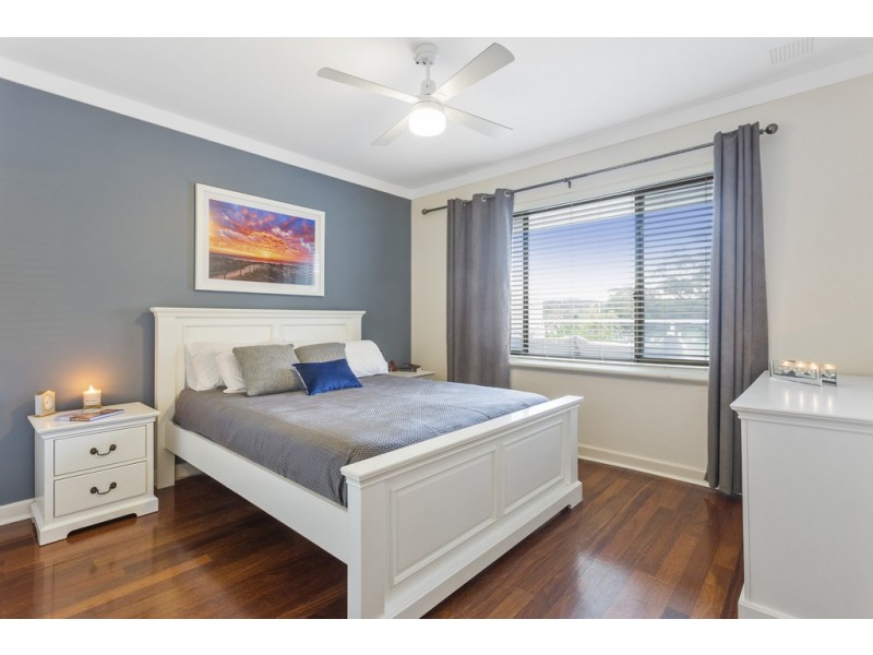 10 Strode Avenue, Hamilton Hill WA 6163