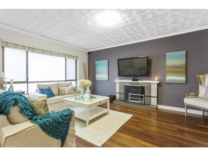 10 Strode Avenue, Hamilton Hill WA 6163