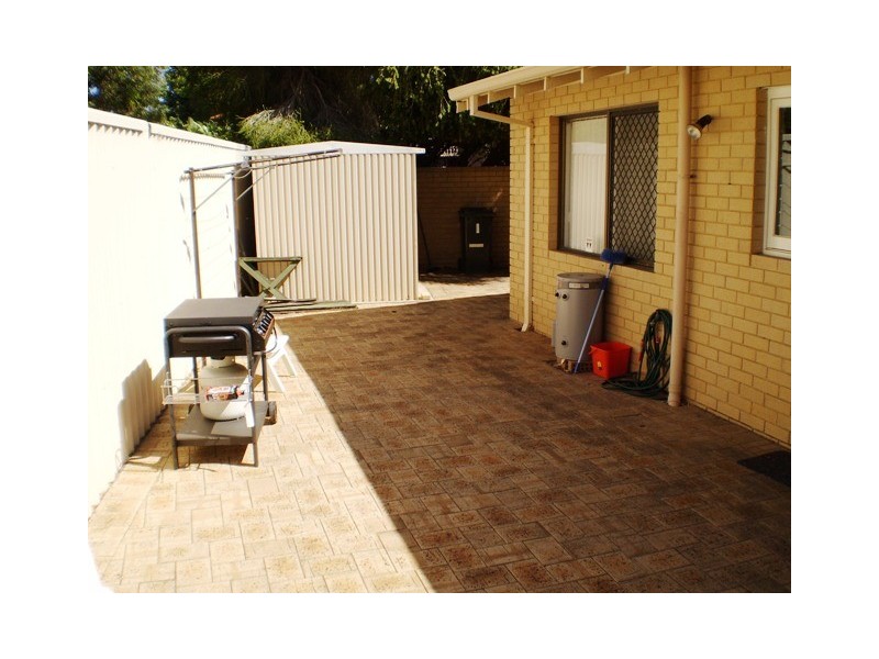 1/90 Gilbertson Rd, Kardinya WA 6163