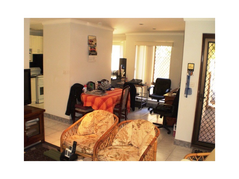 1/90 Gilbertson Rd, Kardinya WA 6163