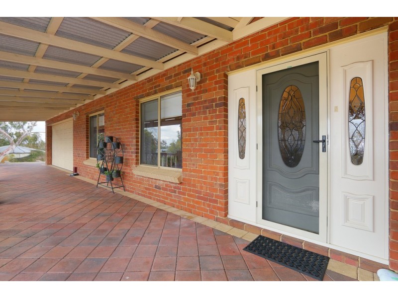 26 Casella Place, Wandi WA 6167