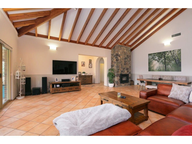 26 Casella Place, Wandi WA 6167