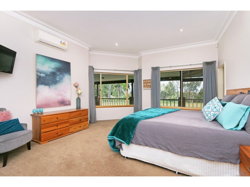 26 Casella Place, Wandi WA 6167