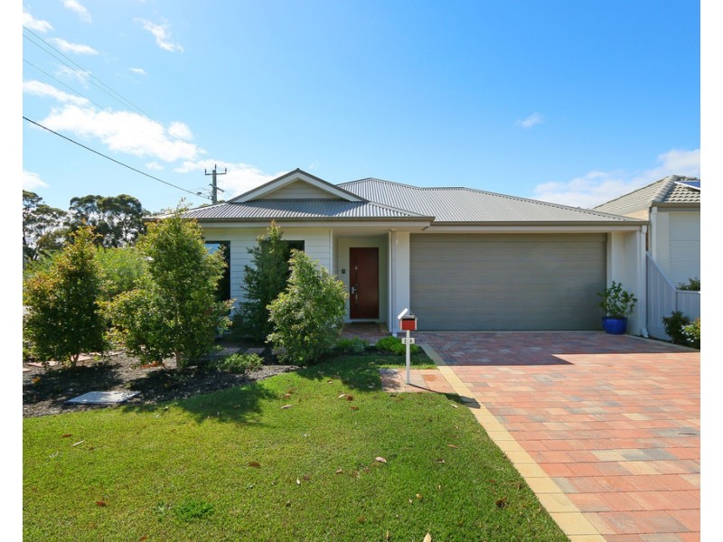 2A Hodgson Place, Kardinya WA 6163